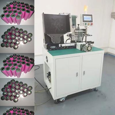 China Battery Insulation Paper Sticker Machine Battery Stick Machine For 18650 21700 Cells en venta