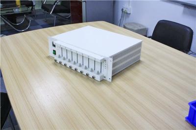 China Carga de la célula del canal de 8 canales máquina y de la clasificación y de la forma separadas de la descarga para 18650 26650 en venta