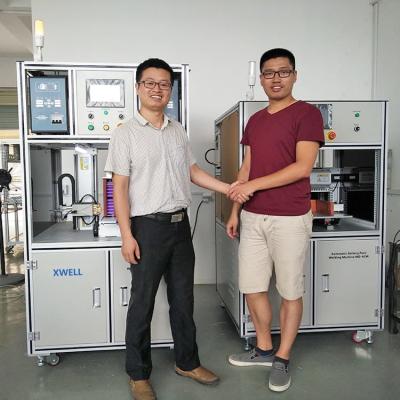 Chine machine de soudage par points de batterie au lithium de 0.3mm, 350 soudeuse de tache de batterie du millimètre 18650 à vendre