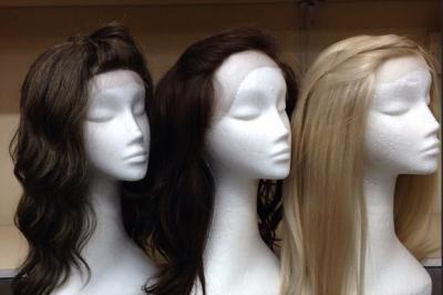 Китай Волосы ровной девственницы глубокие курчавые/100 париков фронта шнурка человеческих волос с волосами младенца продается