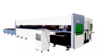 Chine CUTTING Closed Type CNC Fiber Laser Fiber Laser Cutting Machine à vendre