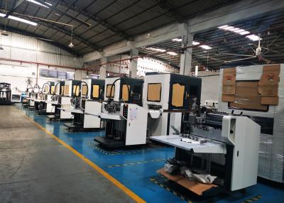中国 機械35pcs/Minに堅いカバー メーカー機械をする多機能の表紙 販売のため