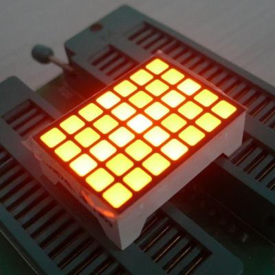 China Amarillee la pantalla cuadrada de la matriz de 14 pernos LED, prenda impermeable de la matriz de 5x7 LED en venta
