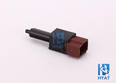 Chine remplacement en plastique d'interrupteur de lampe d'arrêt mécanique de 2 ports pour NISSAN OE 25300-4M400 à vendre