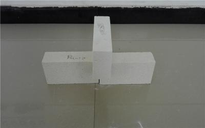 China Industrial Insulating Refractory Fire Bricks For High Pure Ceramic Precise Sizes for sale