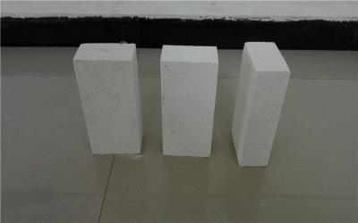 China Lightweight Insulating Fire Brick , White Mullite Insulating Brick 230 * 114 * 65mm for sale