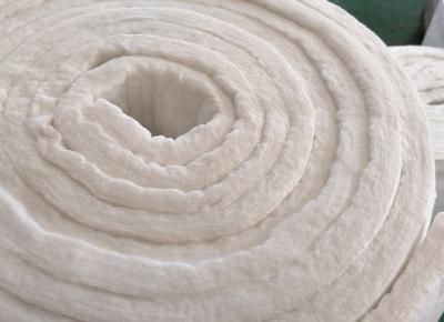 China Manta refractaria a prueba de calor de la fibra de cerámica para la resistencia de erosión del aislamiento de la caldera en venta