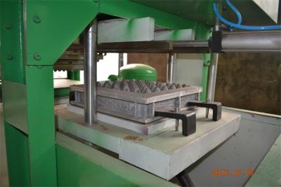 China Material modificado para requisitos particulares del acero inoxidable de la máquina 350 Pcs/h de la bandeja del huevo del papel usado del color en venta