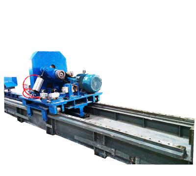 Chine Machine de découpe de tuyaux YJFJ-32 Machine à scie volante pour tuyaux en acier dans la ligne de production de tuyaux de soudage à vendre