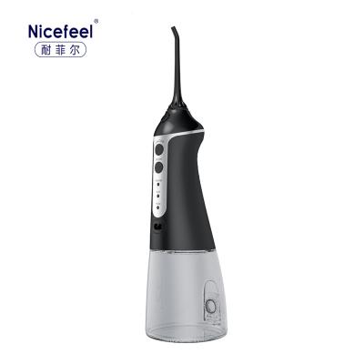 China Enhance Your Oral Care Routine with Family Oral Irrigator 2pcs Brush Head 3 Speeds for sale