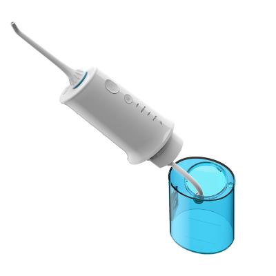 China IPX7 Waterproof Tank Water Flosser USB Charging Nicefeel Portable Oral Irrigator for sale
