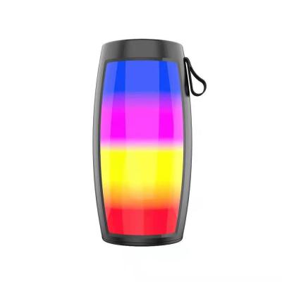 China Outdoor LED Flashing Light Bluetooth Speaker Portable 1200mAh Waterproof Subwoofer for sale
