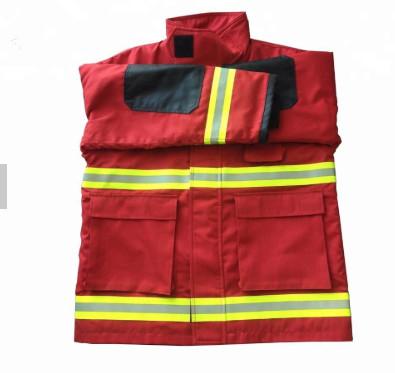 China High Visibility Lightweight Flame Retardant Clothing 100% Cotton Anti Static for sale