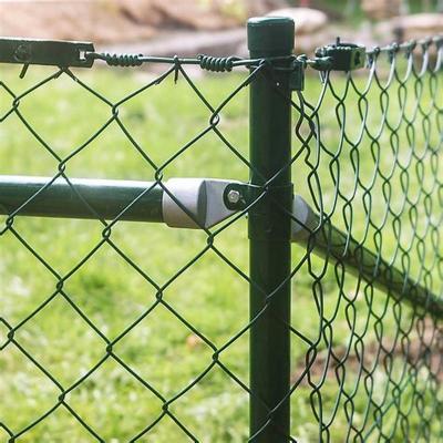 China 3.0mm galvanized pvc coated mesh rolls cyclone wire chainlink fence panels chain link fence for sale