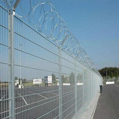 China Factory price galvanized and pvc coated anti climb security airport fence prices for sale