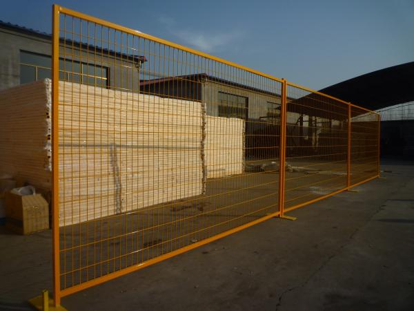 Quality Secure Reusable Plastic Feet Movable Temporary Fence For Construction Sites for sale