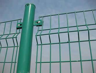 China Pvc Coated Galvanized 3d Welded Wire Mesh Fence Curved for sale