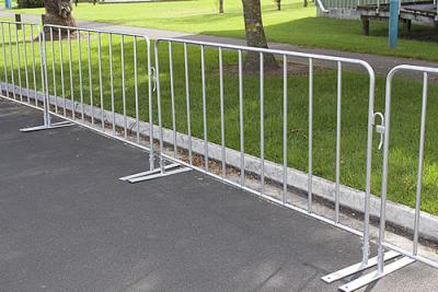 China Customized   metal crowd control barrier / portable barricades / Temporary Fence en venta