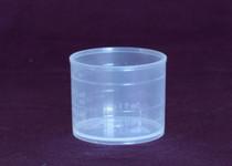 China 20ml PP Measurement Cup Eye Dropper Bottle , 3.9g Medicine Dropper Bottle Eye Drop Container for sale
