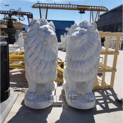 China Marble Lion Sculpture Life Size Animal Statue Hand Carved Villa Entrance Decorative Outdoor en venta