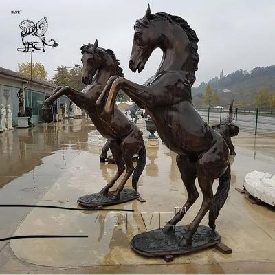 China Brass Sculpture Jumping Horse Bronze Copper Animal Statue Metal Art Large Size European Style Outdoor en venta