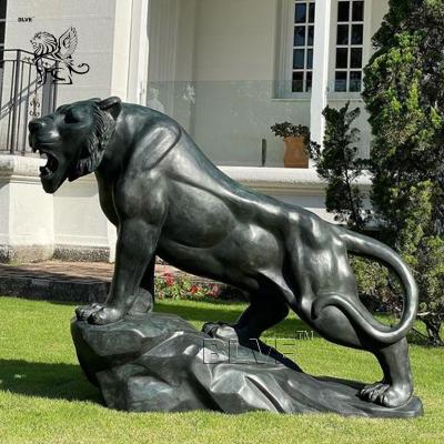 Китай Bronze Roaring Tiger Statue Brass Copper Animals Sculpture Life Size Metal Outdoor Garden продается