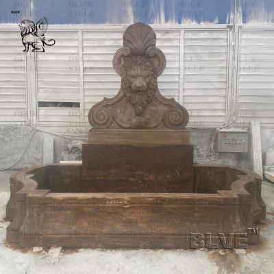 China Marble Lion Head Fountains Antique Natural Stone Carving Garden Fountain Decorative Outdoor Indoor en venta