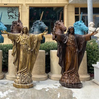 China Estatua de Jesús de bronce de bronce Estatua de tamaño natural Estatuas religiosas Católicas Escultura de metal Manchas Bienes Iglesia al aire libre en venta