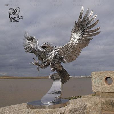 China Stainless Steel Eagle Statue Large Metal Falcon Animal Sculpture Modern Polished Decorative Outdoor en venta