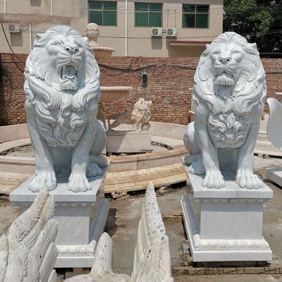 China Entrada de mármol blanca de BLVE Lion Garden Statues Natural Stone que sienta a Lion Sculpture Life Size Handcarved en venta