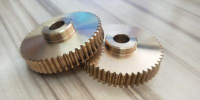 China Bronze Alloy Worm Gear Wheel Set Transmission Spare Parts 62 HRC à venda