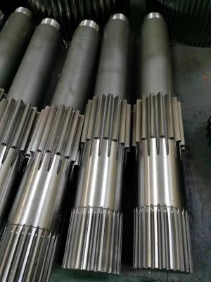 China Alloy Steel Transmission Gear Shaft And Involute Spline Shaft AISI 8620 420mm Te koop