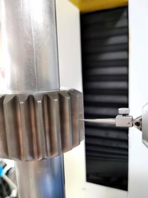 China Polished Transmission Spur Gear Shaft Quenching Treatment In Carton Box à venda