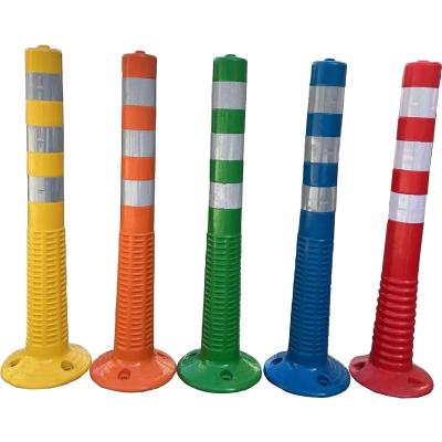 China 75cm High Resilience Reflective Delineator Post Colorful Spring/ Elastic Traffic Warning Post for sale