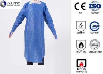 China PE Disposable Medical Workwear Protective Clothing Liquid Proof Lightweight for sale