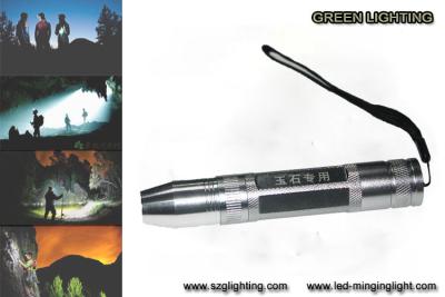 Chine GL-F016 Q5 5W a mené les 350 mètres rechargeable du lumen de la torche 300 - 500 allumant la distance à vendre