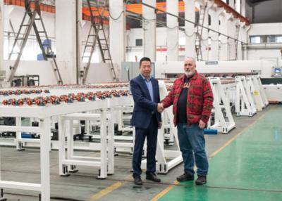 China Apresto automático de alta velocidad de la máquina 600mm*6000m m el aserrar de banda de heavy metal en venta