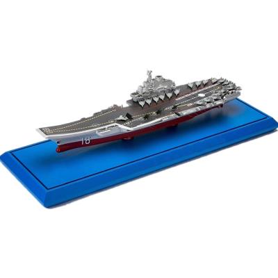 China Os modelos militares modernos do artesanato da simulação os modelos de barco da Armada que de Liaoning do 1:400 entregam decorado morrem molde à venda