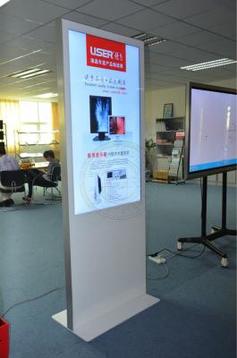 China Indoor Interactive Touch Screen Digital Signage Professional TFT Type for sale