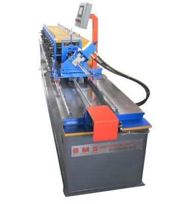 Chine Plein goujon en métal d'Automactic et petit pain de voie formant la machine pour la forme de la forme U de C à vendre