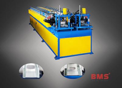 China 0.3-0.7mm Thickness Dual C Purlin Forming Machine With Servo Motor Punching for sale