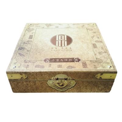 China CCNB 2mm Holographic Packaging Magnet Gift Box 250gsm for sale