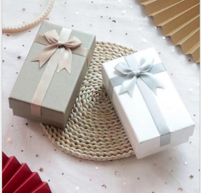 China Pantone Bridesmaid Packaging Rigid Gift Boxes UV Coating for sale
