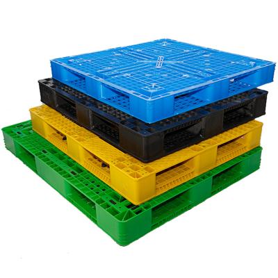 China Cold Racking Plastic Shipping Pallets Forklift Plastic Black Pallets for sale