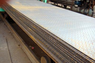 China SS400, Q235B, S235JR Hot Rolled Steel Coils / Checkered Steel Plate, 2000mm -12000mm Long for sale