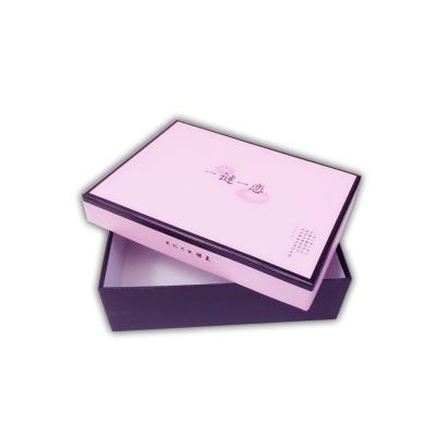 China Shirt / Scarf Paper Packaging Box 1200 GSM Cardboad Paper Gift Boxes With Lids for sale