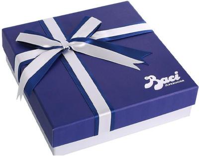 중국 Panton 색깔 마분지 초콜렛 리본 활을 가진 포장 상자 선물 종이상자 판매용