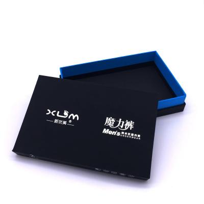China Impressão deslocada cinzenta de empacotamento de papel de arte do cartão das caixas do vestuário do espartilho à venda