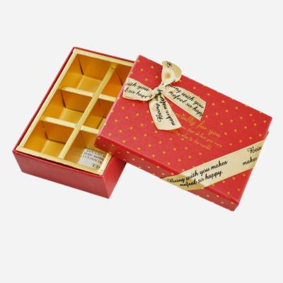 China Rectangle Paper Chocolate Packaging Box UV Printing With Ribbon Packaging for sale