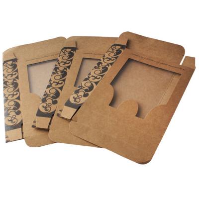 China Caja de empaquetado del barniz de Kraft de la ropa interior ULTRAVIOLETA del papel con la ventana en venta